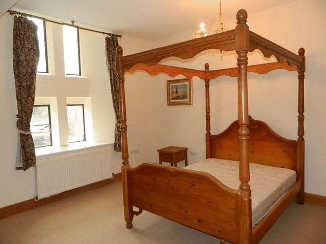  Image of 1 bedroom Flat for sale in Locking Road Weston-super-Mare BS23 at Locking Road  Weston-Super-Mare, BS23 3EN
