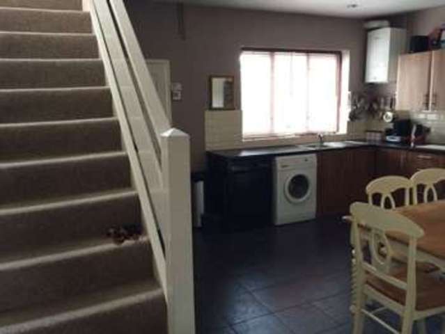  Image of 2 bedroom Terraced house to rent in Whitehall Road Redfield Bristol BS5 at Whitehall Road Whitehall Bristol, BS5 9BP