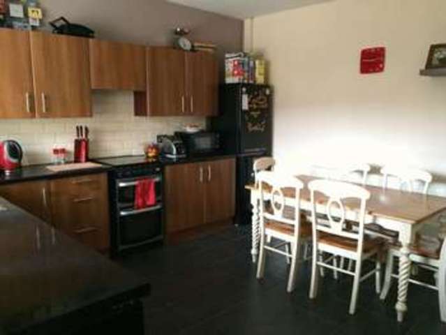  Image of 2 bedroom Terraced house to rent in Whitehall Road Redfield Bristol BS5 at Whitehall Road Whitehall Bristol, BS5 9BP