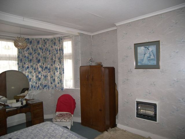  Image of 3 bedroom Detached house for sale in Widecombe Gardens Ilford IG4 at Widecombe Gardens  Redbridge, IG4 5LT