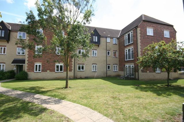  Image of 2 bedroom Flat to rent in Willow Brook Abingdon OX14 at Willow Brook  Abingdon, OX14 1TD