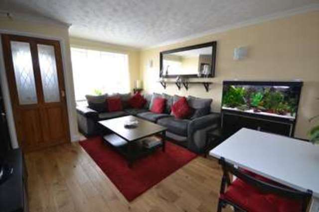  Image of 2 bedroom Terraced house for sale in Willow Grove Ossett WF5 at Ossett West Yorkshire, WF5 0AH