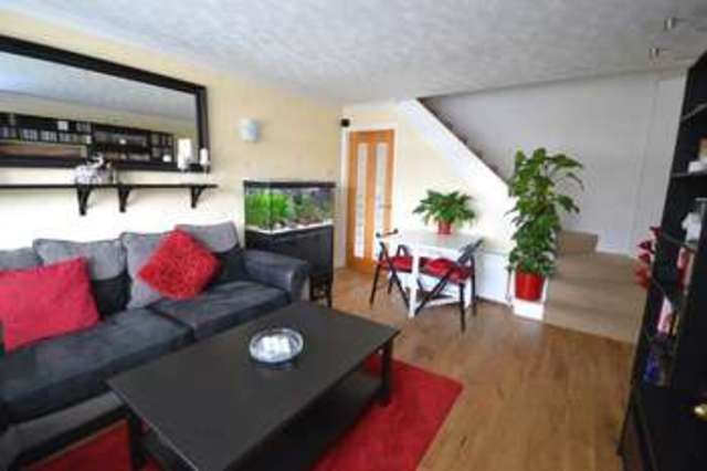  Image of 2 bedroom Terraced house for sale in Willow Grove Ossett WF5 at Ossett West Yorkshire, WF5 0AH