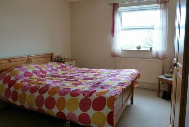  Image of 2 bedroom Flat for sale in Randalls Croft Road Wilton Salisbury SP2 at Wilton  Salisbury, SP2 0EY