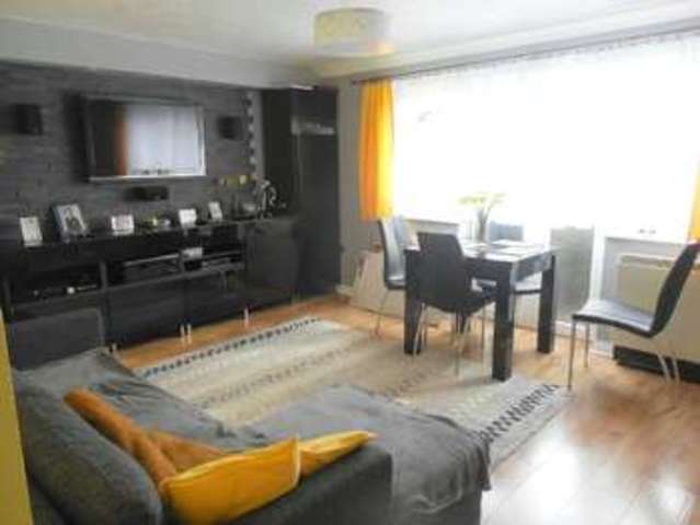  Image of 2 bedroom Flat for sale in Winslet Place Oxford Road Tilehurst Reading RG30 at Winslet Place  Reading, RG30 1EN
