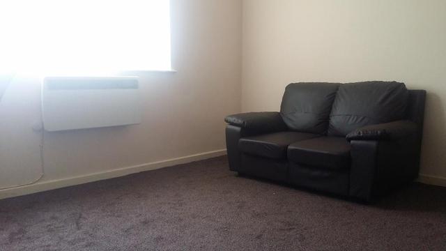  Image of 1 bedroom Flat to rent in Withington Road Whalley Range Manchester M16 at Whalley Range  Manchester, M16 8FD