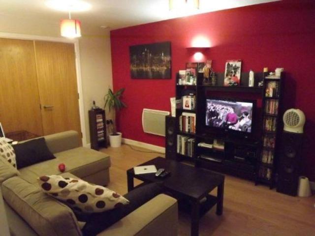  Image of 2 bedroom Flat to rent in Kent Avenue Walsall WS2 at Walsall, WS2 8SD