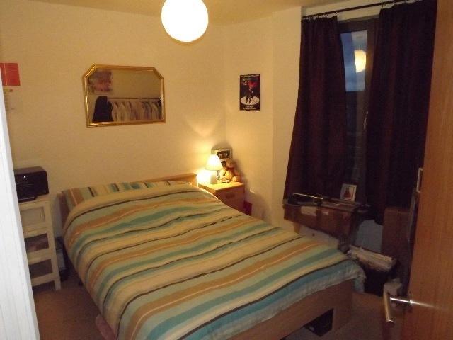  Image of 2 bedroom Flat to rent in Kent Avenue Walsall WS2 at Walsall, WS2 8SD
