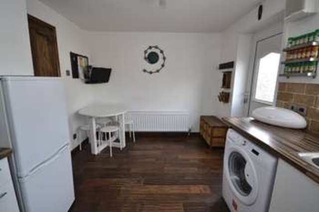  Image of 3 bedroom Town House for sale in Woodbridge Close Eastmoor Wakefield WF1 at Eastmoor Wakefield West Yorkshire, WF1 4LN
