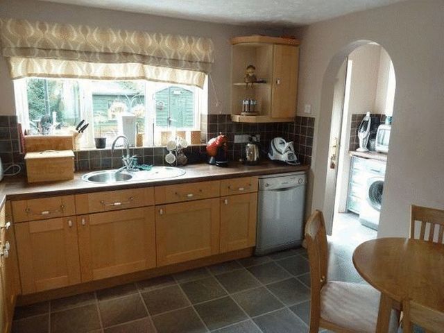  Image of 4 bedroom Detached house to rent in Woodcock Close Rednal Birmingham B31 at Woodcock Close  Birmingham, B31 5EH