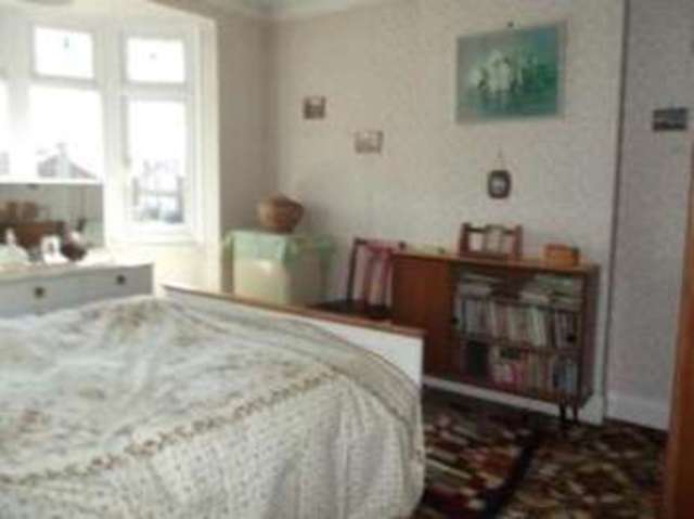  Image of 3 bedroom Detached house for sale in Woodhall Road Nottingham NG8 at Wollaton Nottingham Bilborough, NG8 1JX