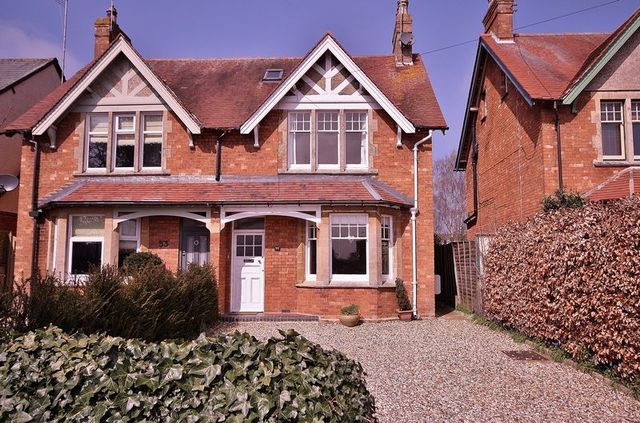  Image of 4 bedroom Semi-Detached house for sale in Woodstock Road Witney OX28 at Woodstock Road  Witney, OX28 1EB