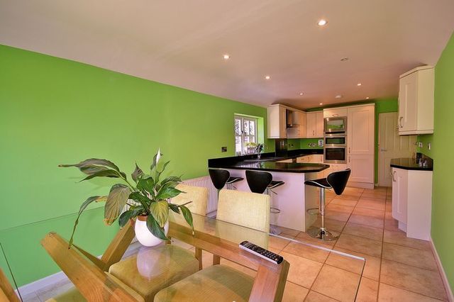  Image of 4 bedroom Semi-Detached house for sale in Woodstock Road Witney OX28 at Woodstock Road  Witney, OX28 1EB