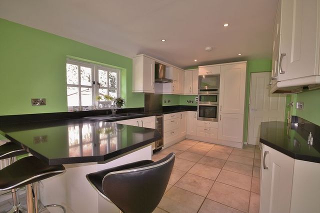  Image of 4 bedroom Semi-Detached house for sale in Woodstock Road Witney OX28 at Woodstock Road  Witney, OX28 1EB