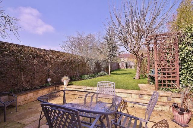  Image of 4 bedroom Semi-Detached house for sale in Woodstock Road Witney OX28 at Woodstock Road  Witney, OX28 1EB