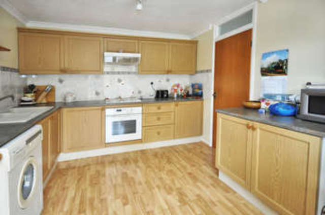  Image of 3 bedroom Detached house for sale in The Spears Yarnton Kidlington OX5 at Yarnton Kidlington Oxfordshire, OX5 1NS