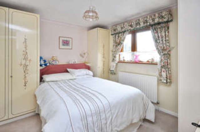  Image of 3 bedroom Detached house for sale in The Spears Yarnton Kidlington OX5 at Yarnton Kidlington Oxfordshire, OX5 1NS