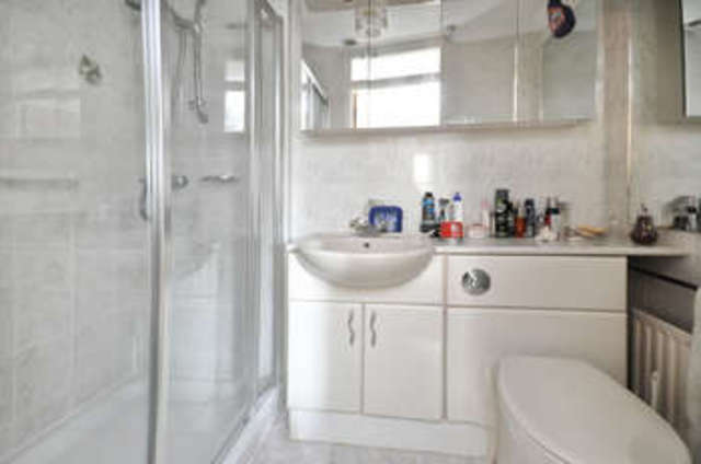  Image of 3 bedroom Detached house for sale in The Spears Yarnton Kidlington OX5 at Yarnton Kidlington Oxfordshire, OX5 1NS