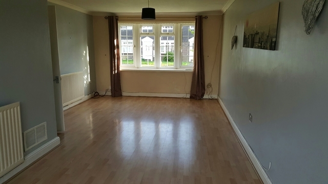  Image of 3 bedroom Detached house to rent in Redstart Way Abbeydale Gloucester GL4 at Redstart Way Abbeydale Gloucester, GL4 4TJ