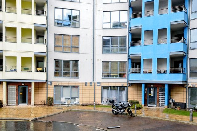  Image of 2 bedroom Flat for sale in Dock Street Edinburgh EH6 at Dock Street The Shore Edinburgh, EH6 6HU