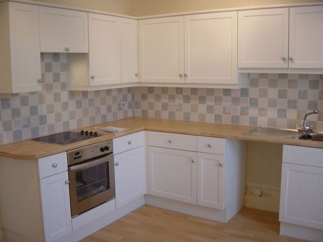  Image of 2 bedroom Terraced house to rent in The Square Exwick Hill Exeter EX4 at Exwick Hill  EXETER, EX4 2AJ