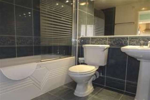  Image of 1 bedroom Flat to rent in Adventurers Quay Cardiff CF10 at Cardiff, CF10 4NR