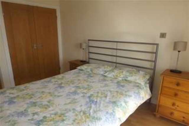  Image of 1 bedroom Flat to rent in Adventurers Quay Cardiff CF10 at Cardiff, CF10 4NR