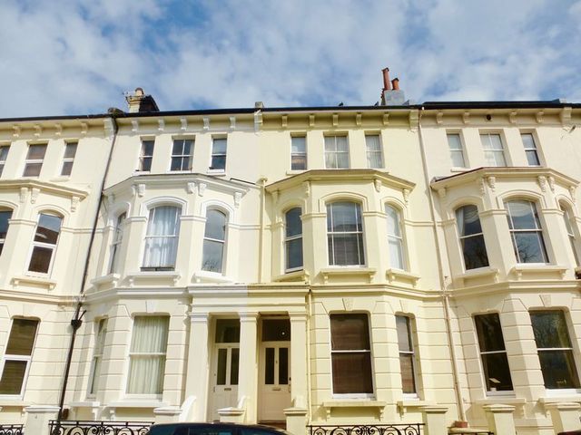  Image of Flat to rent in Albert Road Brighton BN1 at Albert Road  Brighton, BN1 3RL