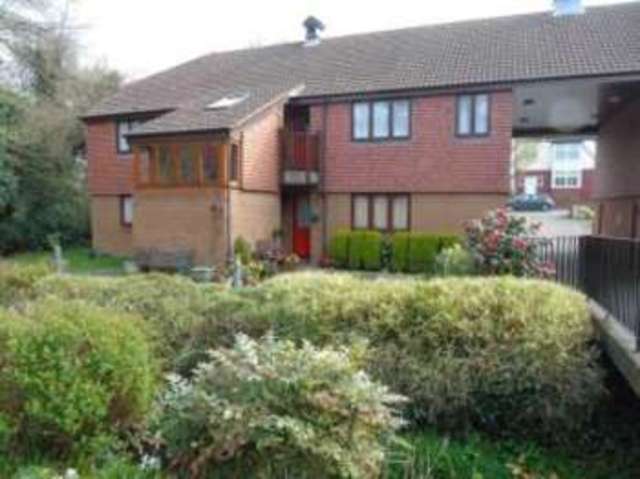  Image of 1 bedroom Flat for sale in The Alders West Wickham BR4 at 58 The Alders West Wickham West Wickham, BR4 9PG