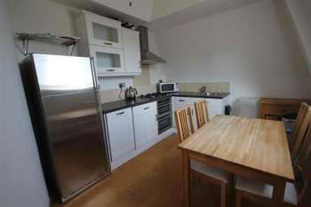  Image of 2 bedroom Apartment to rent in Kings Road Reading RG1 at Reading, RG1 4EJ