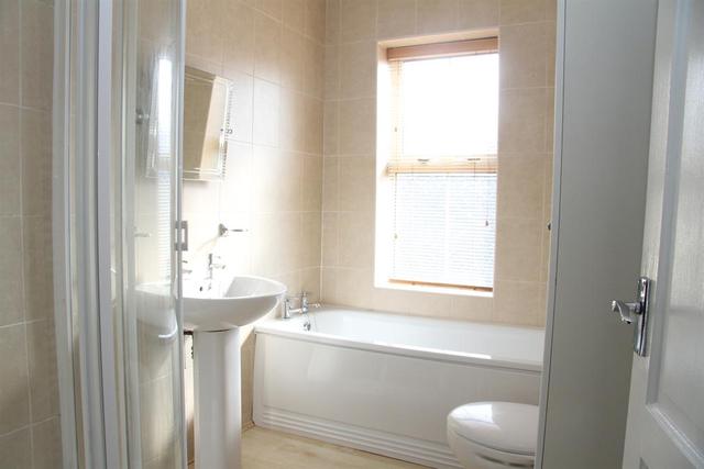 Image of 1 bedroom End of Terrace for sale in Alma Street Yeadon Leeds LS19 at Yeadon Leeds Yeadon, LS19 7PY