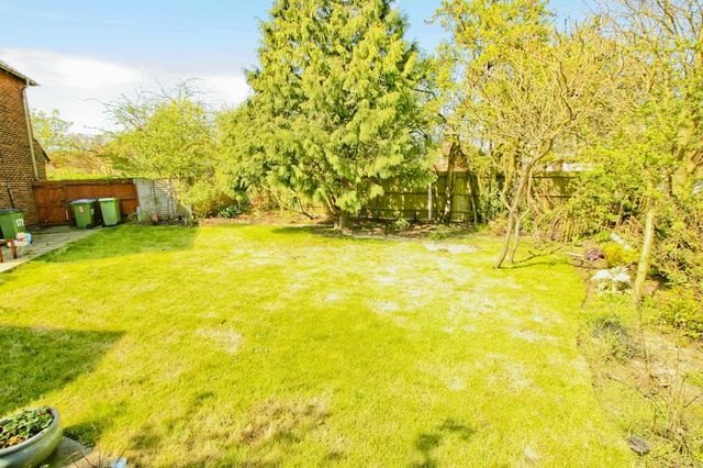  Image of 2 bedroom Semi-Detached house to rent in Alnwick Road London SE12 at Alnwick Road  Lee, SE12 9BX