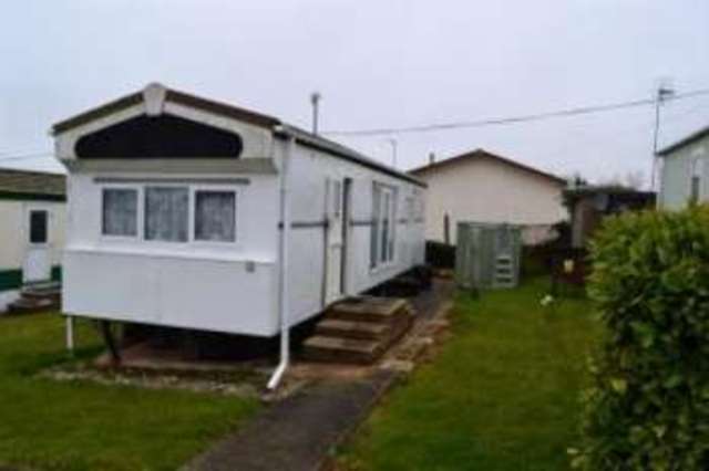  Image of 1 bedroom Bungalow for sale in East Avenue Althorne Chelmsford CM3 at Althorne Chelmsford Althorne, CM3 6DD