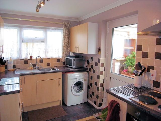  Image of 3 bedroom Semi-Detached house for sale in Applegarth Avenue Guildford GU2 at Applegarth Avenue  Guildford, GU2 8LZ