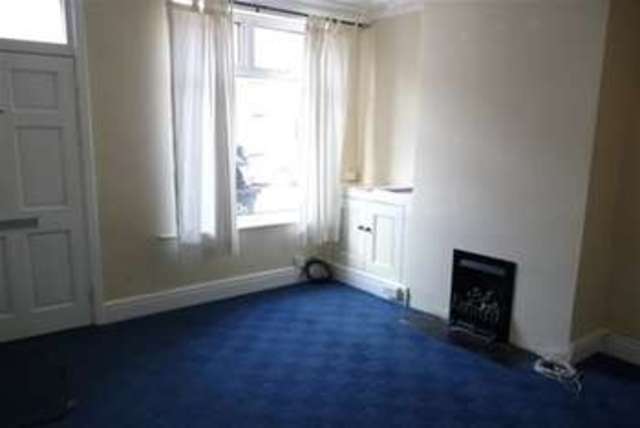  Image of 2 bedroom Terraced house to rent in Avenue Road Extension Leicester LE2 at Leicester, LE2 3EP