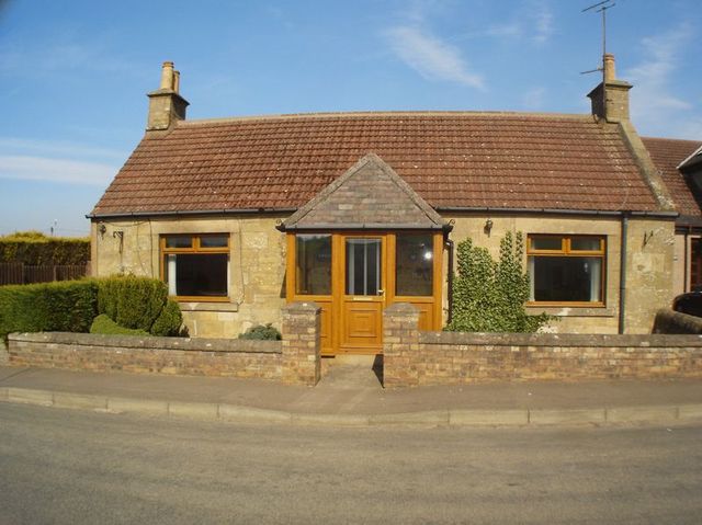  Image of 2 bedroom Cottage for sale in Back Park Kettlebridge Cupar KY15 at Back Park Kettlebridge Cupar, KY15 7QB