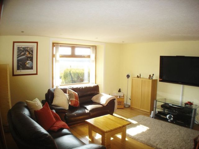  Image of 2 bedroom Cottage for sale in Back Park Kettlebridge Cupar KY15 at Back Park Kettlebridge Cupar, KY15 7QB