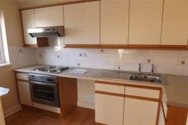  Image of 1 bedroom Flat to rent in Bader Road Perton Wolverhampton WV6 at Wolverhampton, WV6 7UY