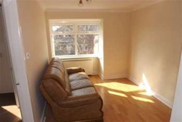  Image of 1 bedroom Flat to rent in Bader Road Perton Wolverhampton WV6 at Wolverhampton, WV6 7UY