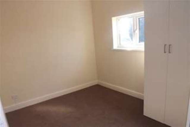  Image of 1 bedroom Flat to rent in Bader Road Perton Wolverhampton WV6 at Wolverhampton, WV6 7UY