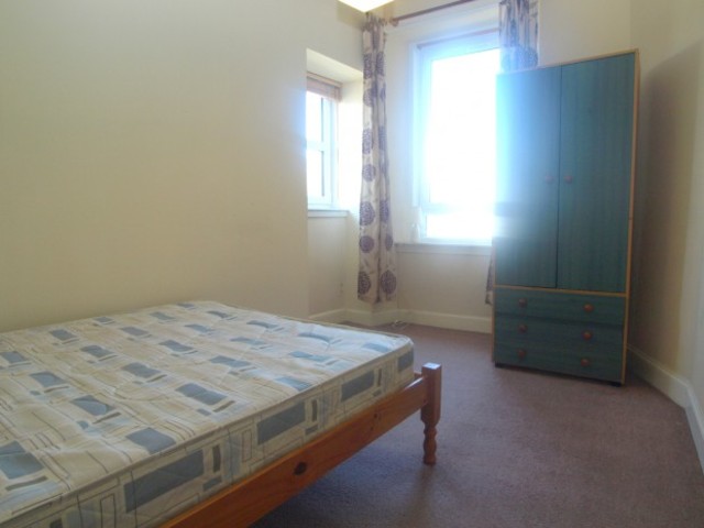  Image of 1 bedroom Flat to rent in Bannerman Street Dunfermline KY12 at Dunfermline Fife Fife, KY12 0LR