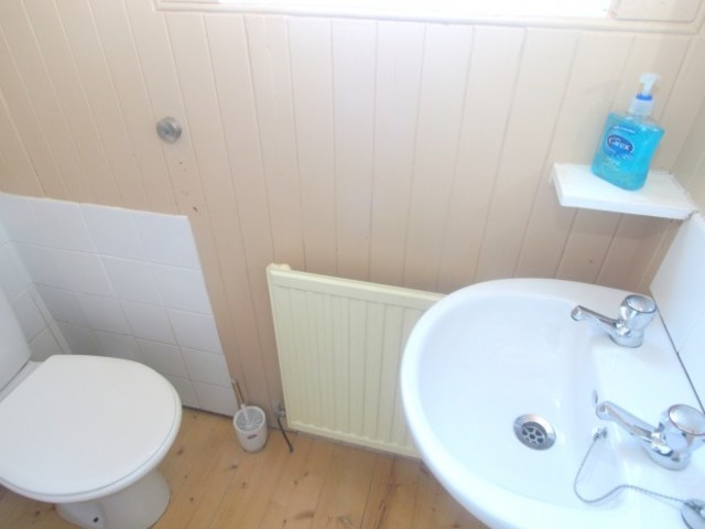  Image of 1 bedroom Flat to rent in Bannerman Street Dunfermline KY12 at Dunfermline Fife Fife, KY12 0LR