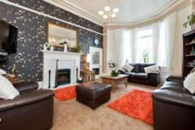  Image of 3 bedroom Semi-Detached house for sale in Barfillan Drive Glasgow G52 at Glasgow Lanarkshire Govan, G52 1BD