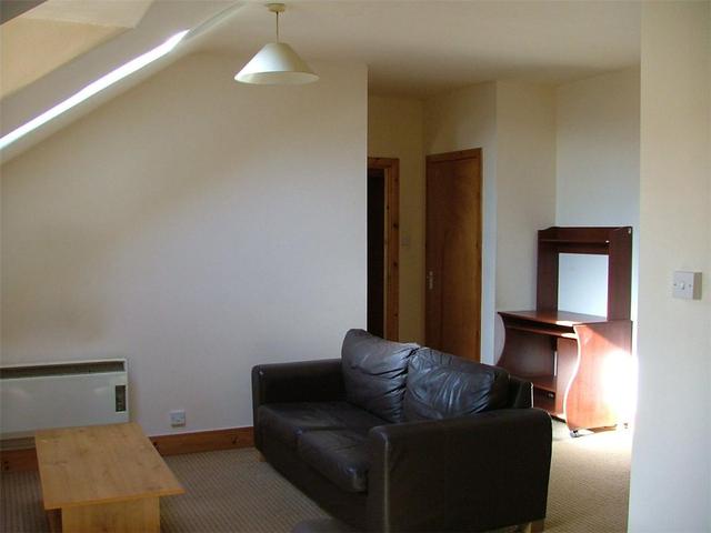  Image of 2 bedroom Flat to rent in Batchen Street Elgin IV30 at Elgin Moray Moray, IV30 1BH