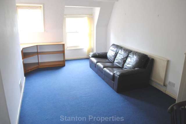  Image of 1 bedroom Apartment to rent in Beaconsfield Manchester M14 at Beaconsfield Fallowfield Manchester, M14 6UP