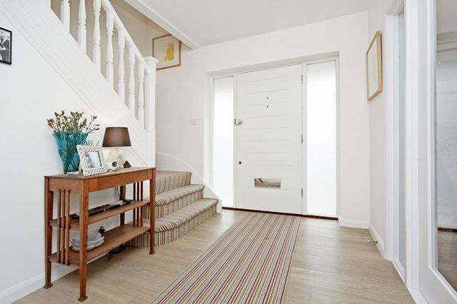  Image of 5 bedroom Detached house for sale in Beauforts Englefield Green Egham TW20 at Beauforts  Englefield Green, TW20 0DW