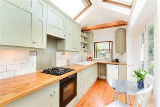  Image of 2 bedroom Flat to rent in Beckwith Road London SE24 at North Dulwich, SE24 9LQ