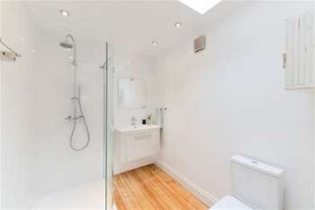  Image of 2 bedroom Flat to rent in Beckwith Road London SE24 at North Dulwich, SE24 9LQ