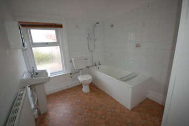  Image of 2 bedroom Terraced house to rent in Belmont Road Fleetwood FY7 at Fleetwood Lancashire, FY7 6TR