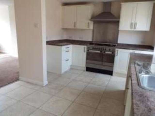  Image of 3 bedroom End of Terrace for sale in The Rundels Benfleet SS7 at Benfleet Thundersley Thundersley, SS7 3QJ